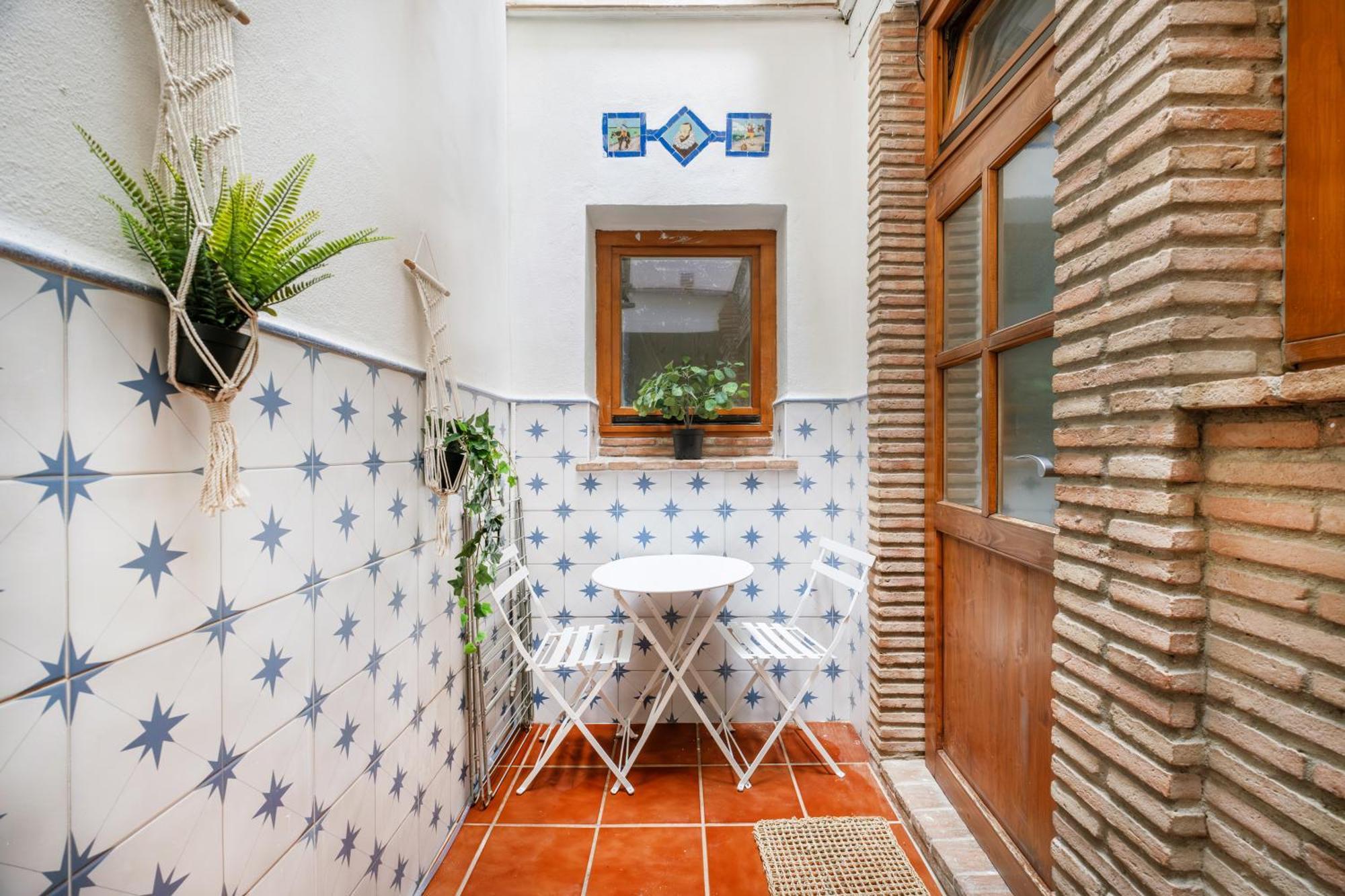 Touch My Heart Malaga City Center Apartment By Namaste Elite Exterior photo